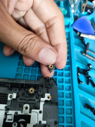 RESTAURACION DE BISAGRAS DE LAPTOP